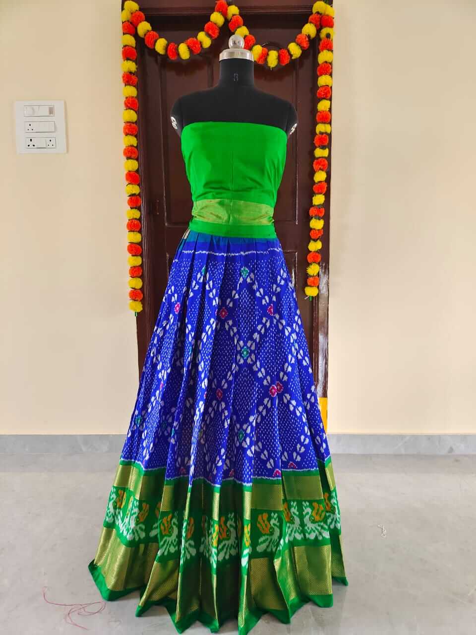 Ikkat pochampally lehenga Pure silk ikkat lehengas Pattu pavadai shilpa weaves