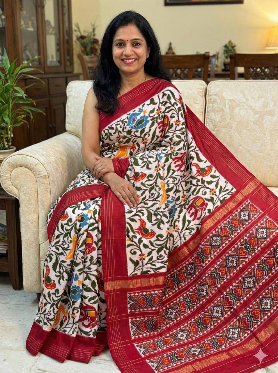 Pure Silk Pochampally Ikkat Handloom Saree | Traditional Indian Weave