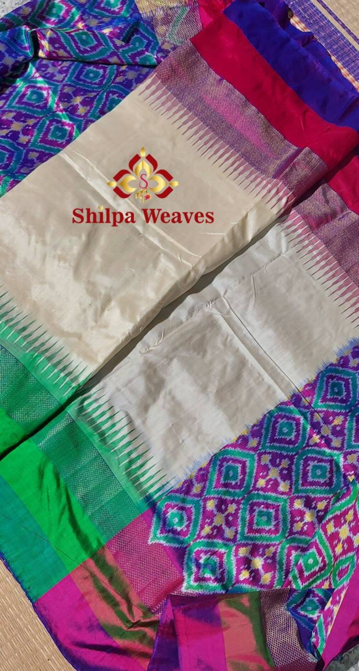 Pochampally ganga jamuna border saree | Half White  Pochampally ikkat saree
