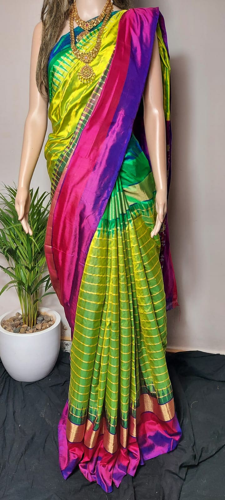 Pochampally ikkat pure silk saree | Handwoven sarees direct from ...