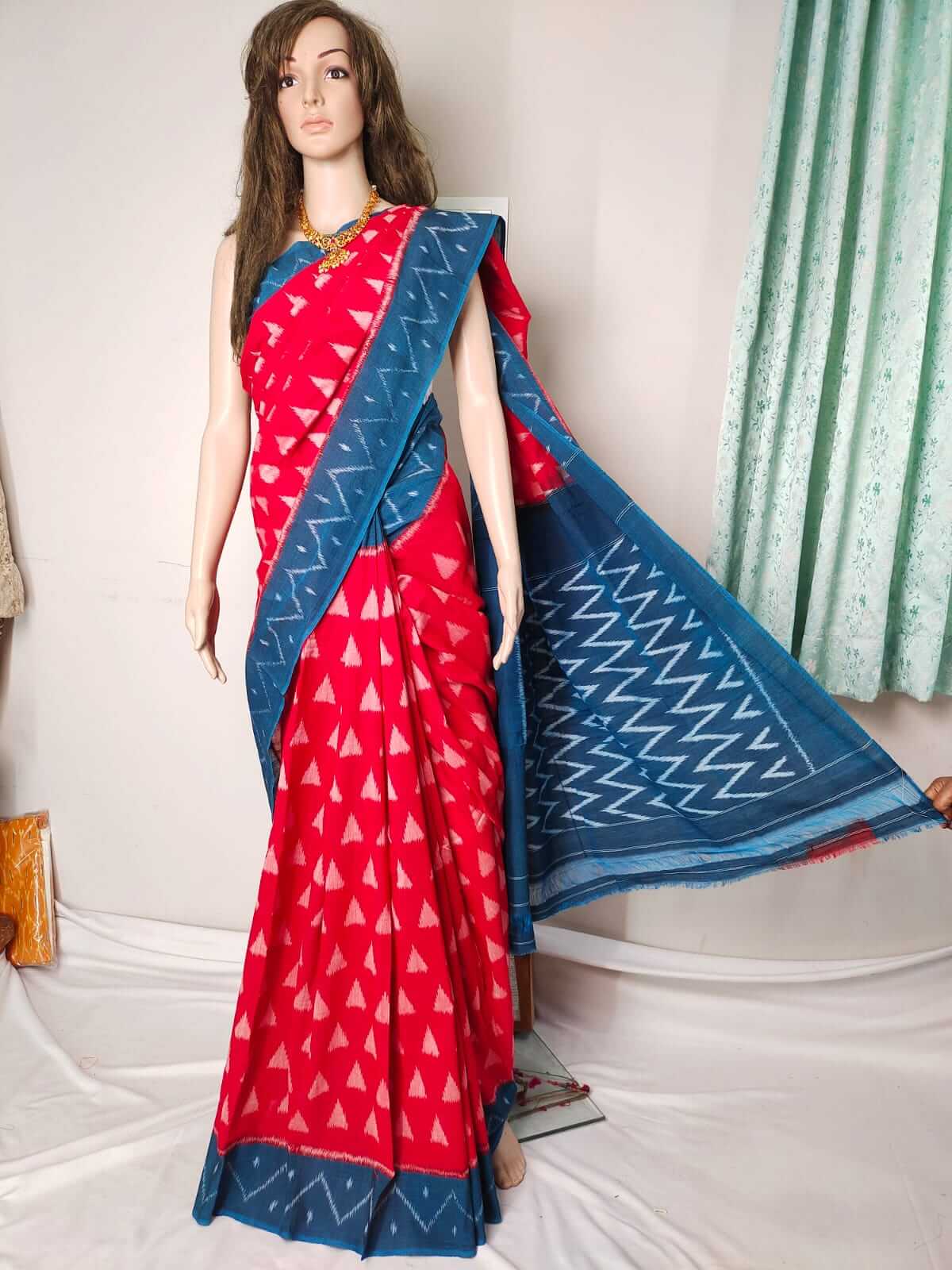 Handwoven Ikkat cotton saree | Pochampally ikkat cotton saree