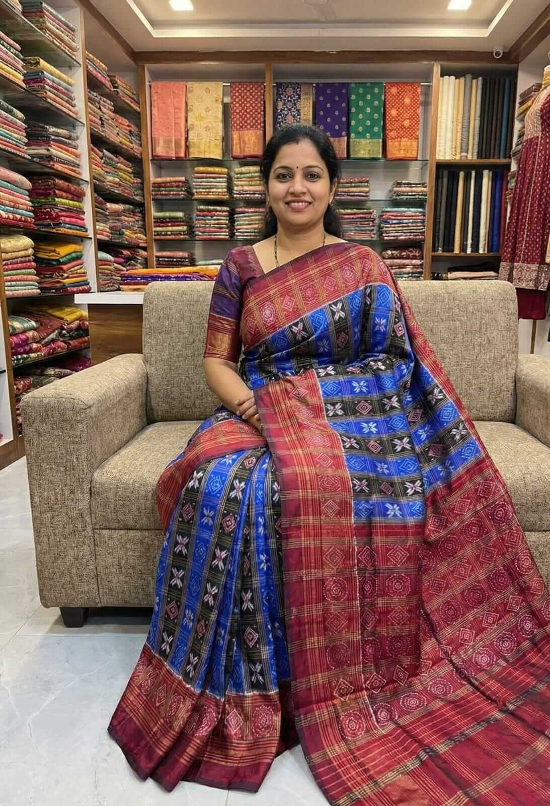 Authentic PochampallyBhandhini Ikkat Saree in Pure Silk | Handmade | Weavers Collection