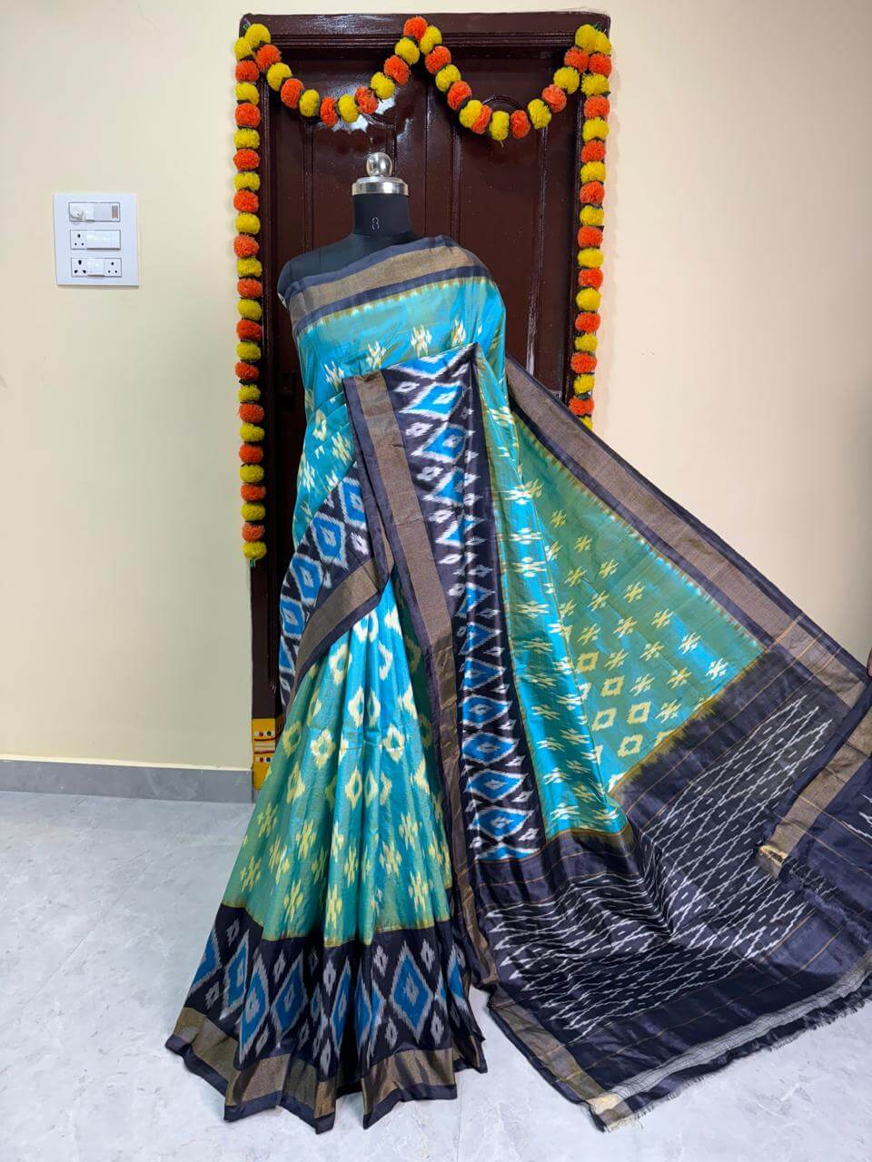 Pochampally ikkat pure silk saree | Handwoven pochampally pure pattu sarees - ikkat silk