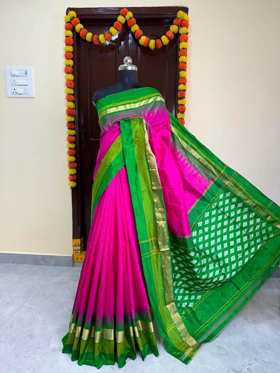 Pochampally ikkat pure silk saree | Handwoven pochampally pure pattu sarees - ikkat silk